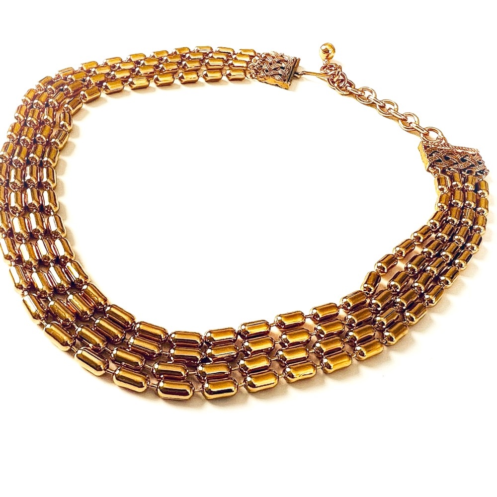 Vintage gold tone link necklace.